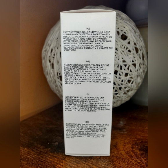 5/75$ WARDA - Hyaluronic Acid Face Neck Serum - Picture 2 of 9